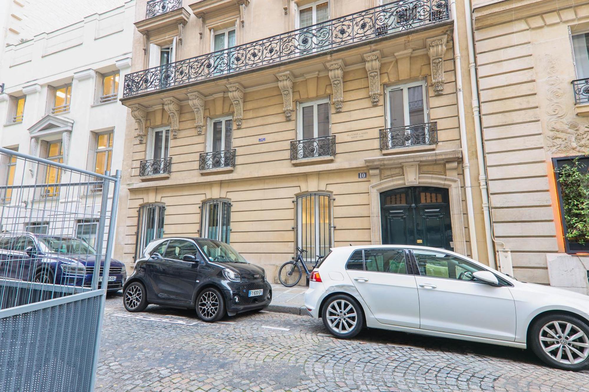 Charmant Appartement Arc De Triomphe Free Netflix Paris Luaran gambar